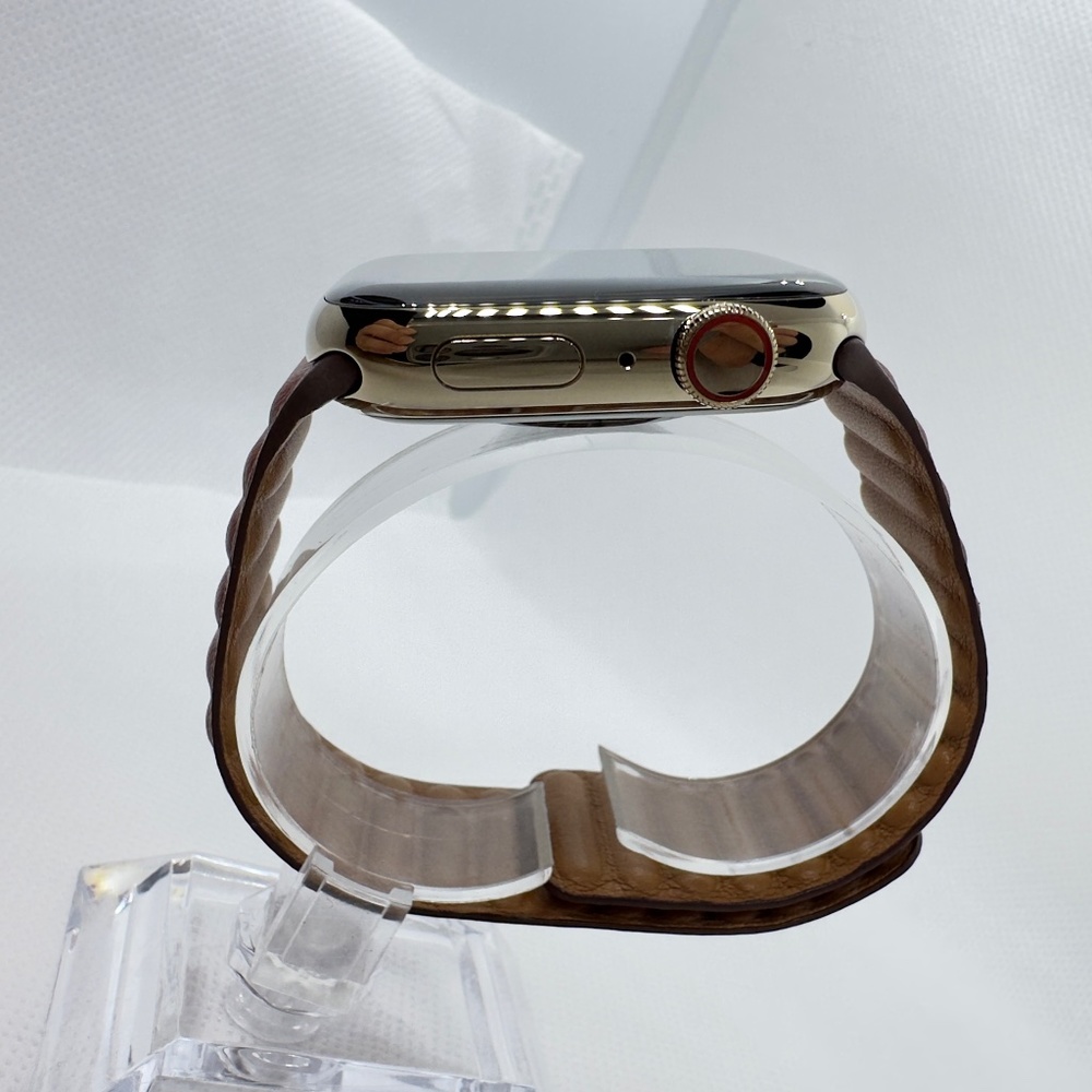 Apple Watch Series 8 GPS+Cellular 45mm Gold Stainless Steel Case, Umber Leather